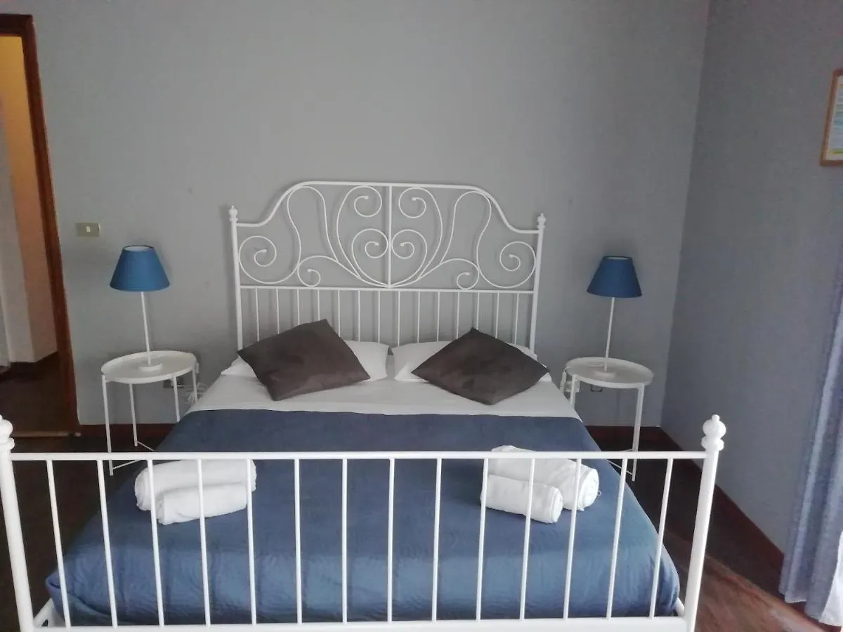 Mansarda In Palazzo D'Epoca Appartement Catánia